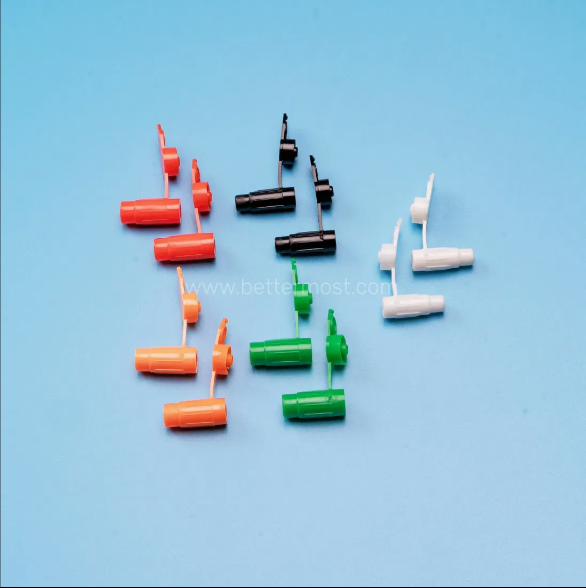 Double cap type connector Double cap type connector